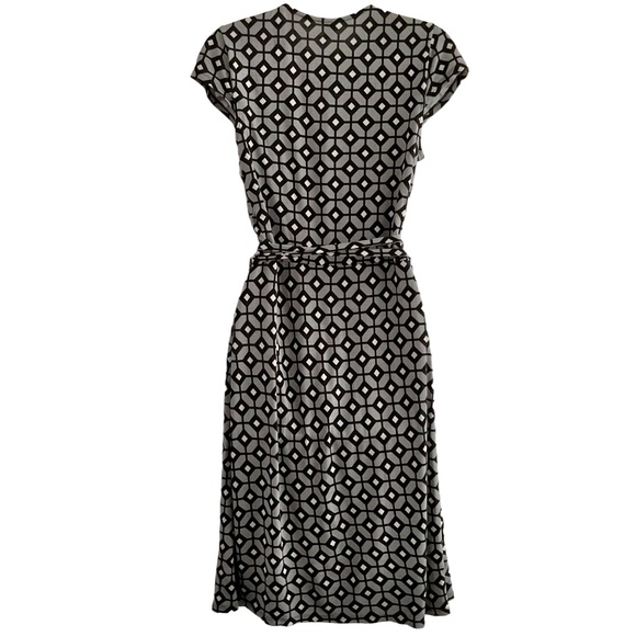 Old Navy | Cap Sleeve Wrap Dress - Picture 10 of 12